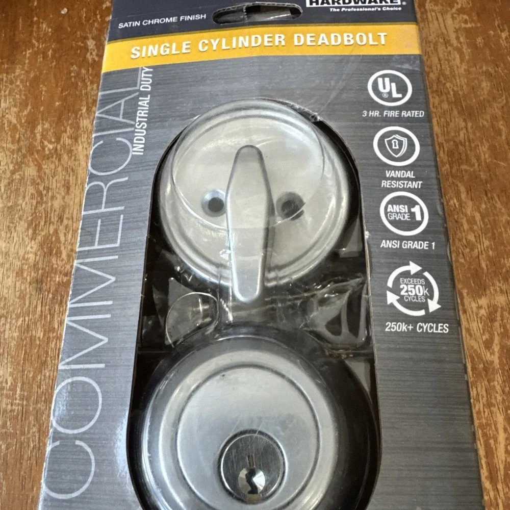 Universal Hardware Commercial Keyed Deadbolt Satin Nickel uh40055